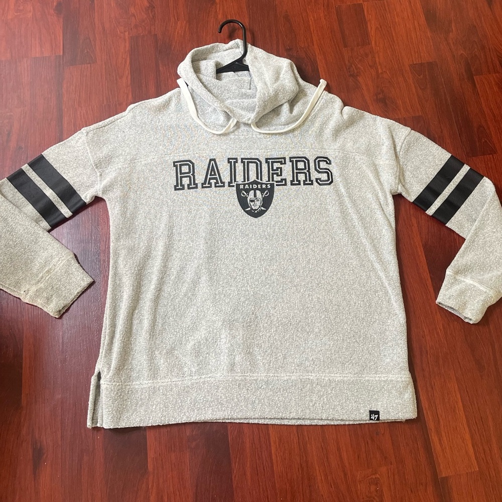 Raiders pull over sweater
